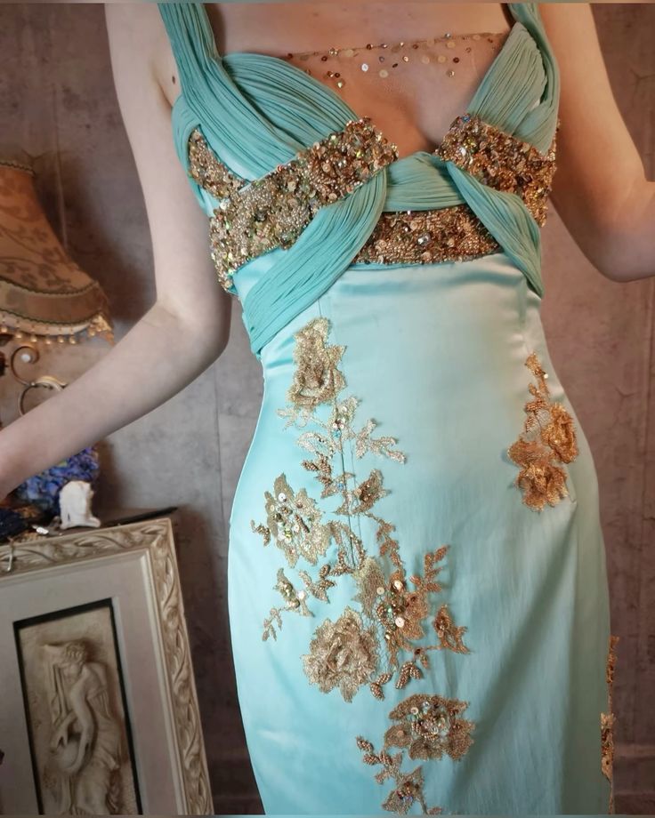 Gorgeous Sheath Strap Appliques Sequin Beaded Blue Satin Prom Dress Evening Dress SH2669