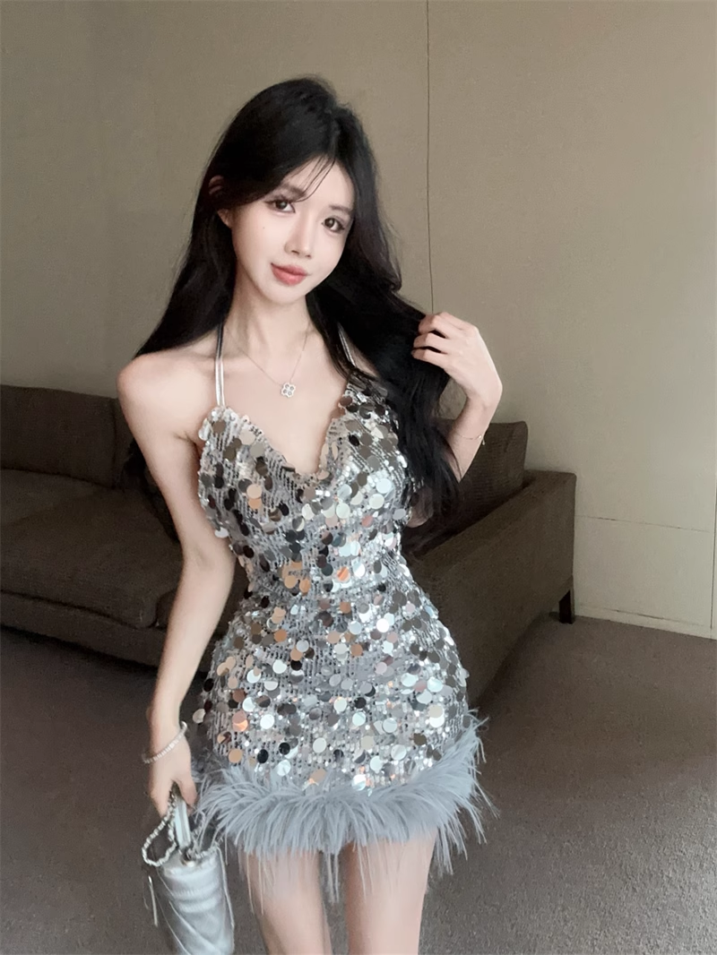 Vintage Silvery Sequin V-neck Design A-line Halter Homecoming Dress TP3685