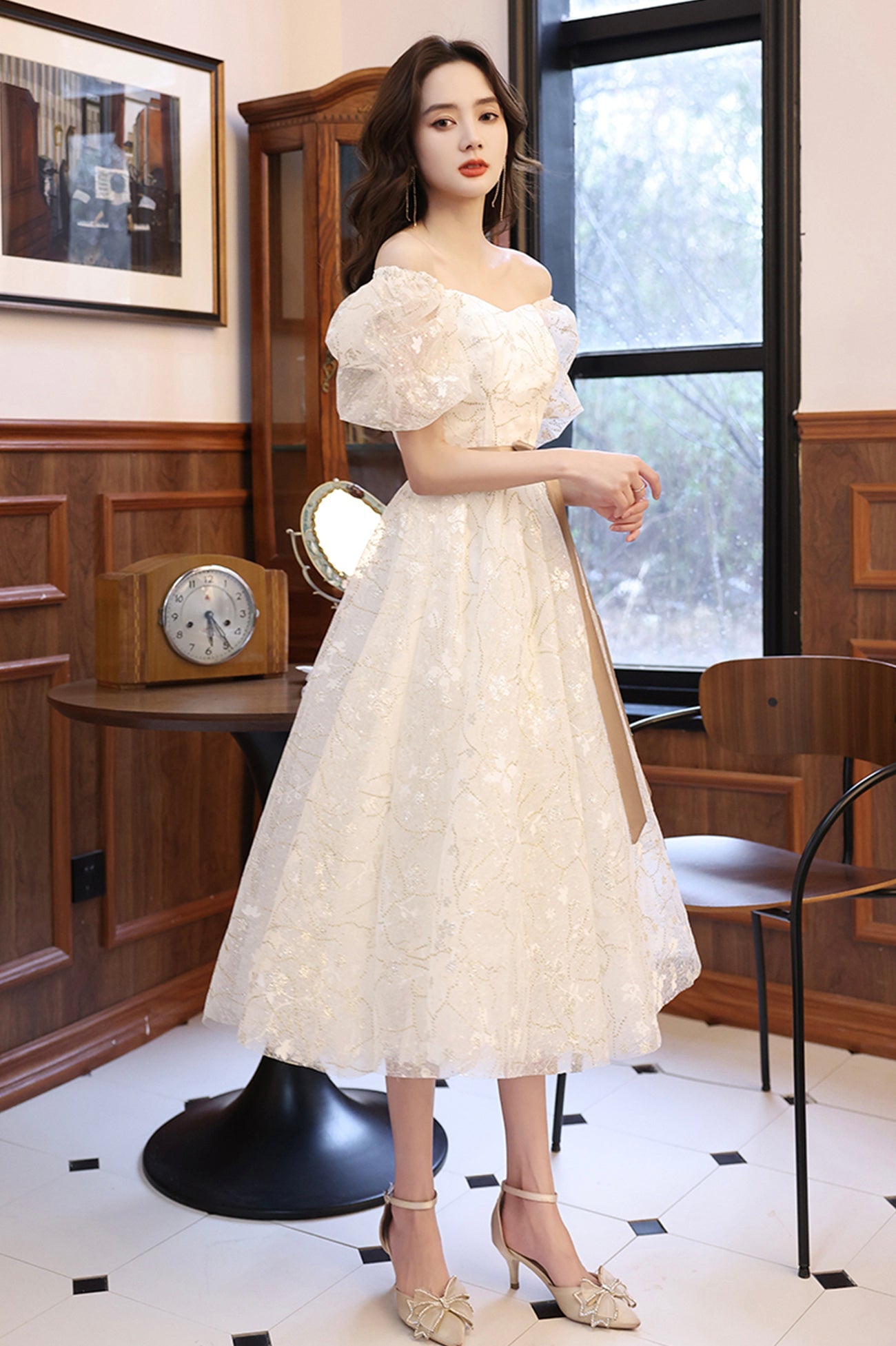 White Tulle Knee Length Prom Dress, Cute Short Sleeve Homecoming Dress