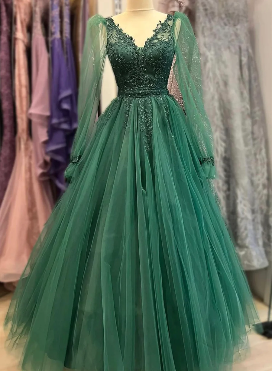 Vestido de fiesta de tul verde con mangas largas y encaje, corte A, estilo princesa.