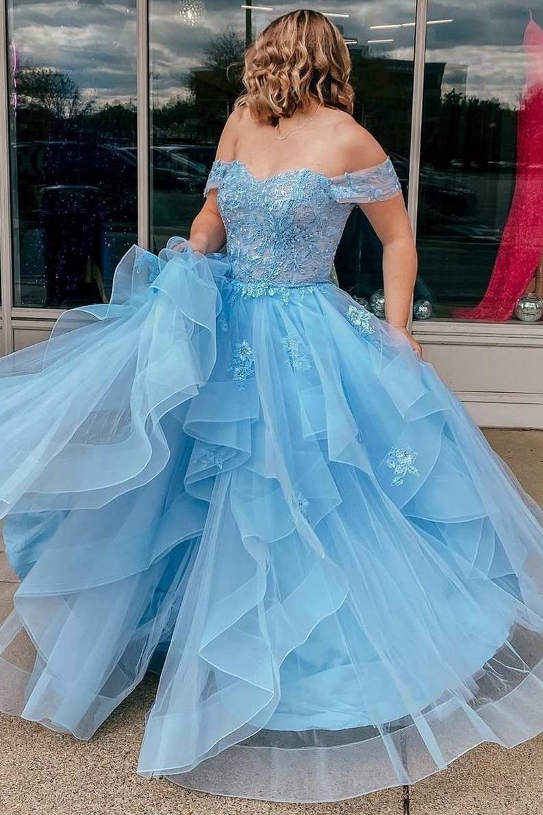Vestido de fiesta azul claro de tul con hombros descubiertos y corte A escalonado, vestidos de graduación con volantes