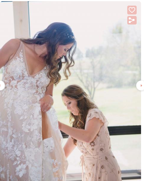 Elegante vestido de novia de sirena con escote en V y encaje