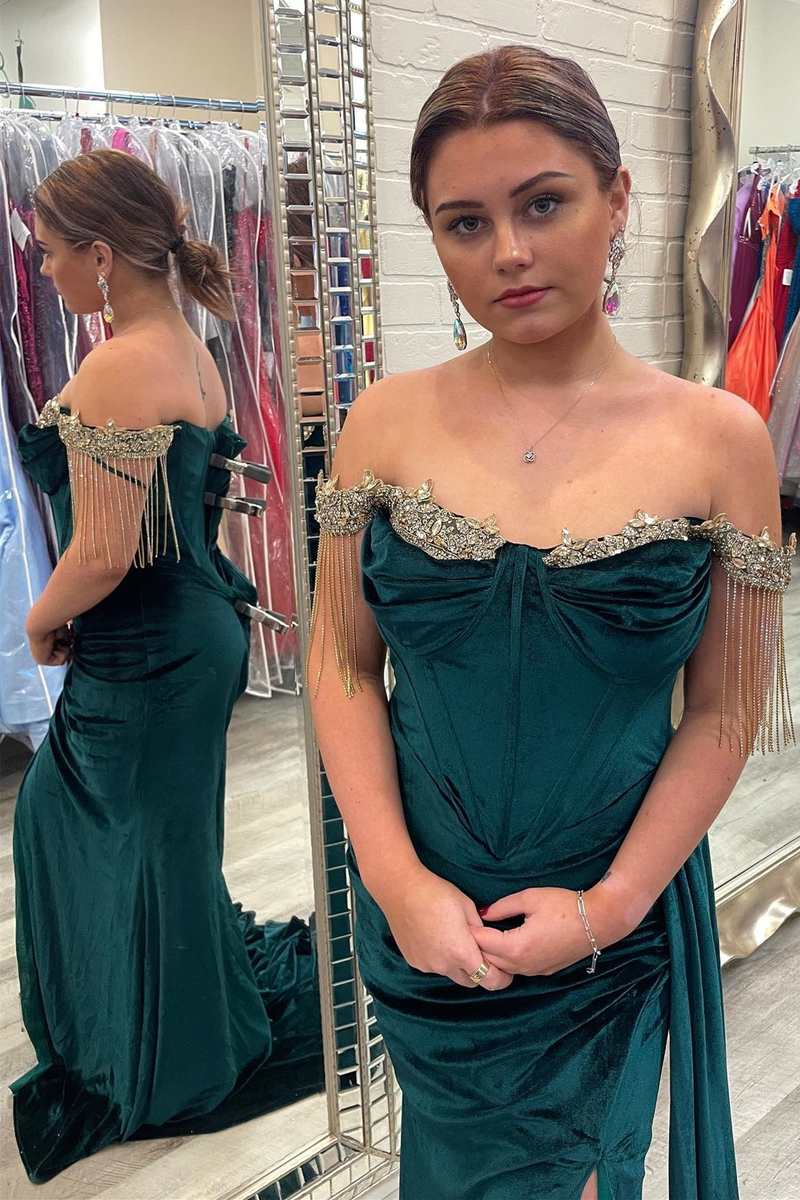 Vestido largo formal de sirena con abertura y pedrería de terciopelo azul real