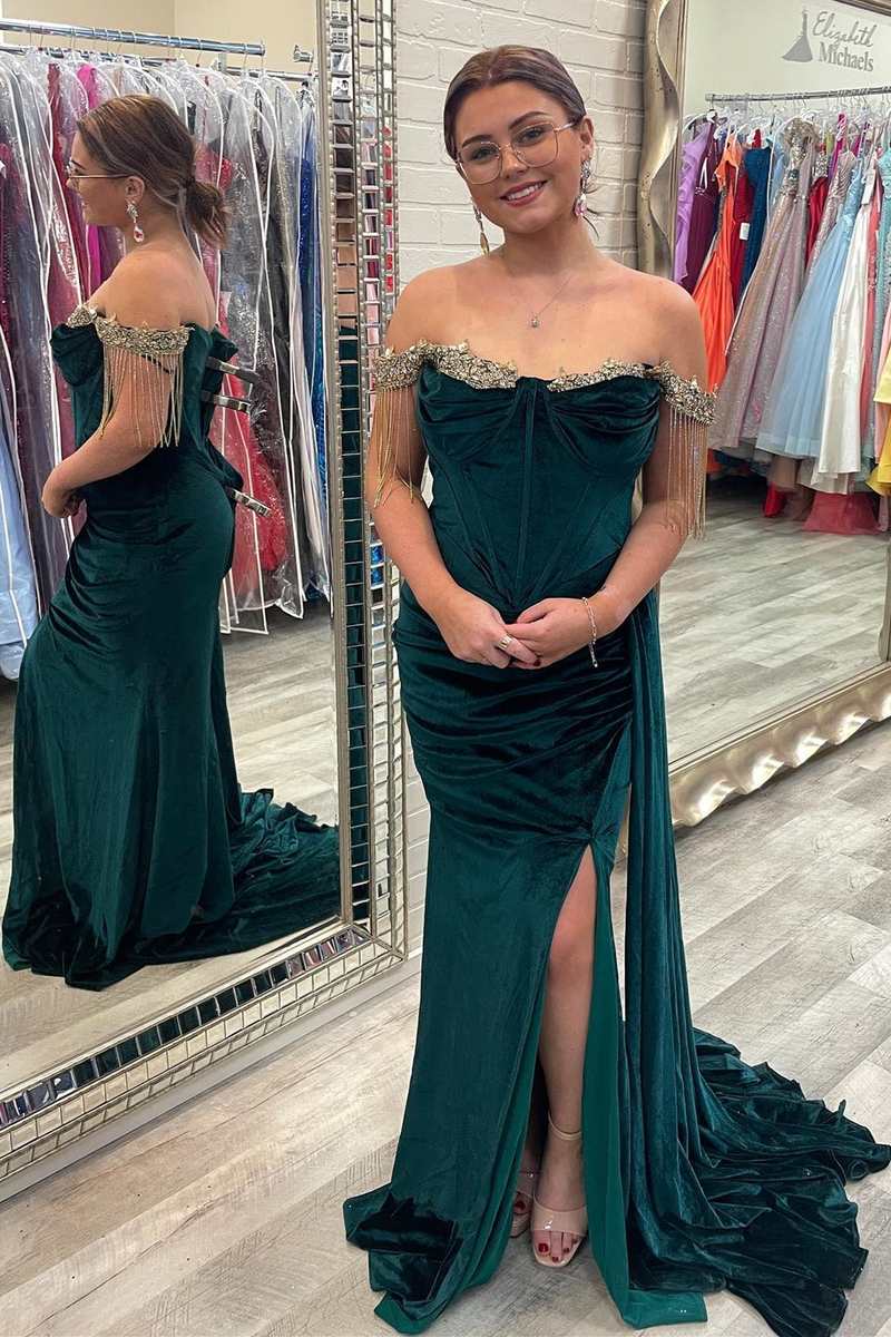 Vestido largo formal de sirena con abertura y pedrería de terciopelo azul real