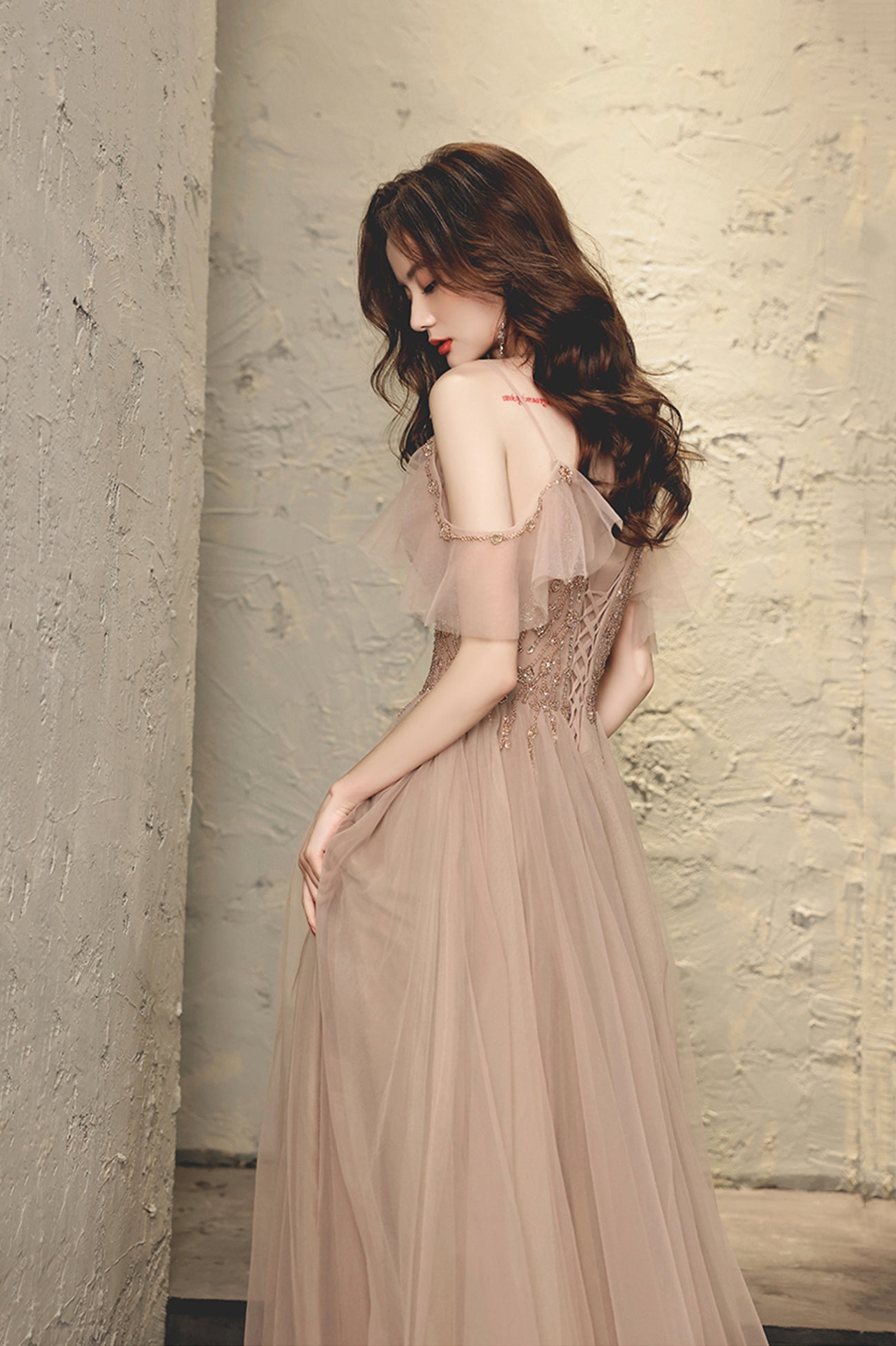 A-Line Tulle Long Prom Dress with Beaded, V-Neck Spaghetti Straps Evening Dress