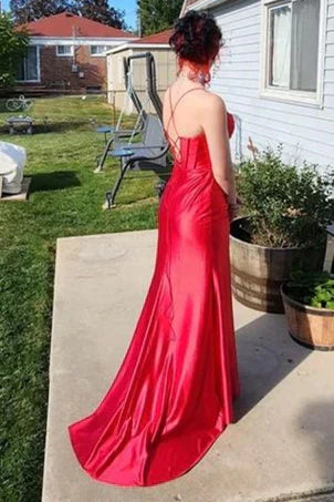 Vestido de fiesta largo fruncido con cuello vuelto y cordones en color burdeos, vestidos de fiesta negros