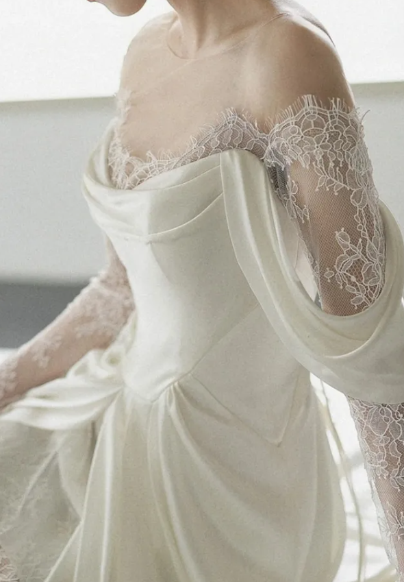 Gentle White A Line Long Sleeve Sequin Lace Satin Evening Dress Party Dress Wedding Dress SH3476