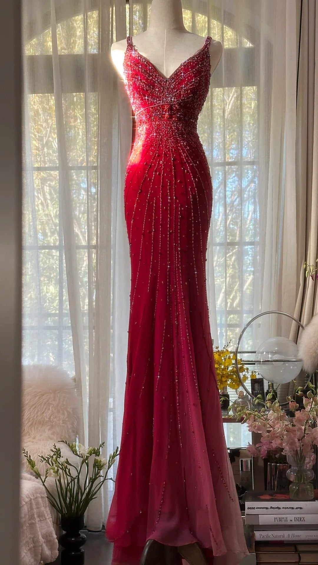 Red Beaded Vintage Evening Dresses, Sleeveless Long Party Gowns cg25501
