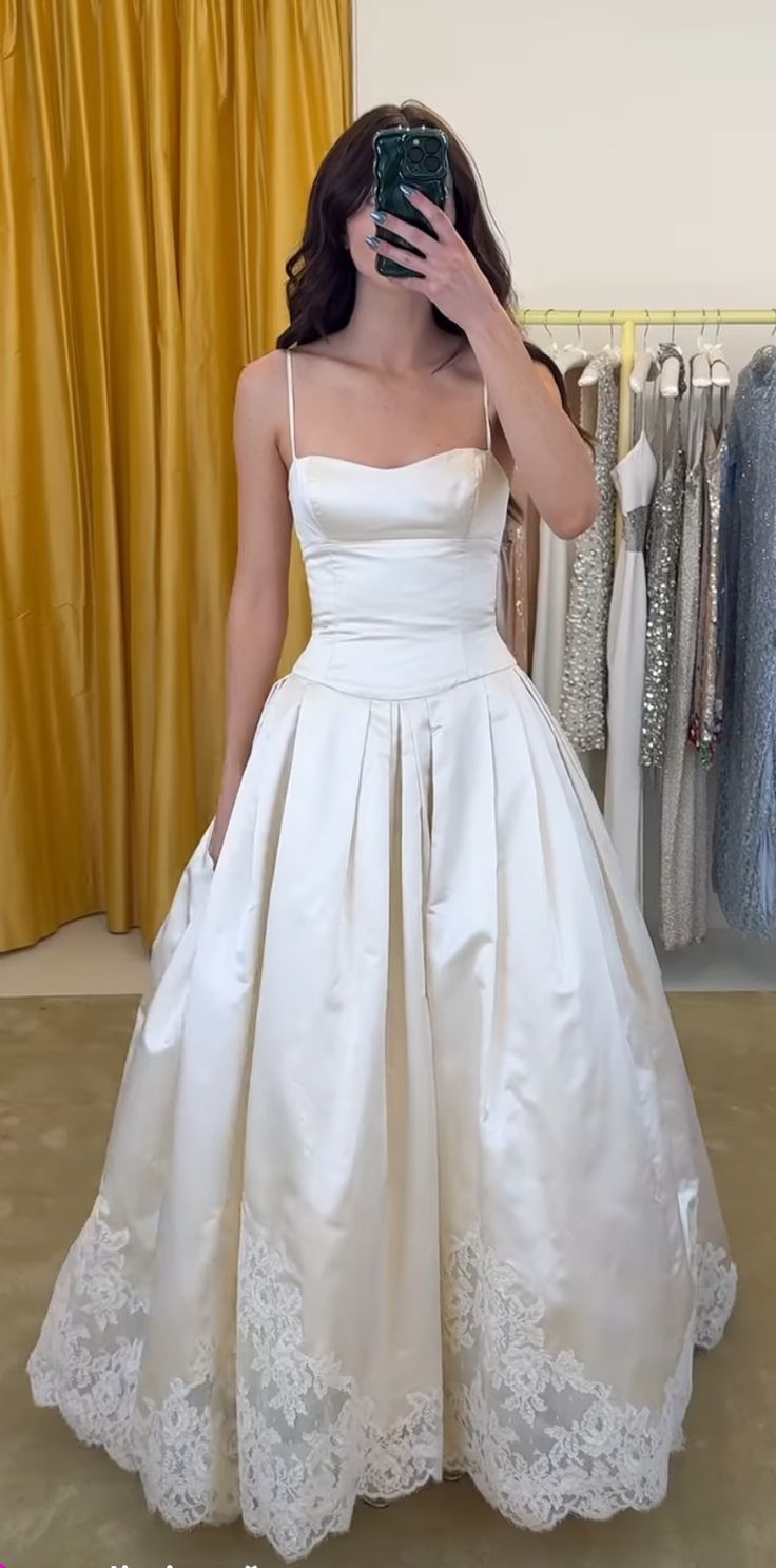 A Line White Wedding Dresses Long Bridal Gowns Lace Wedding Dress cg26030