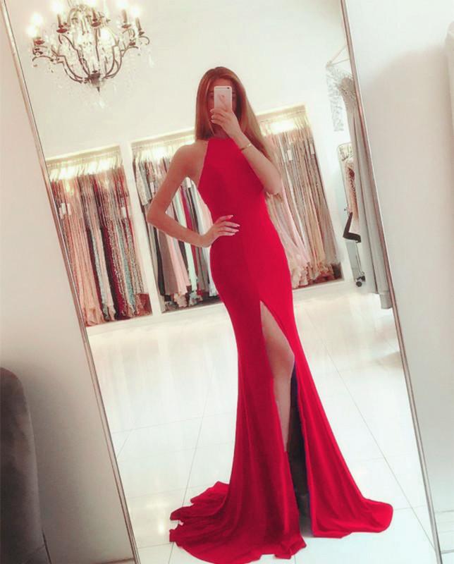 Vestido de noche sexy de sirena con espalda descubierta y abertura