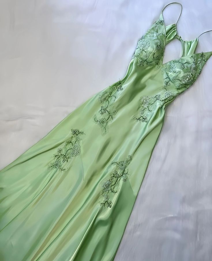 Green V-neck exquisite embroidery long satin ball gown evening dress gh2939