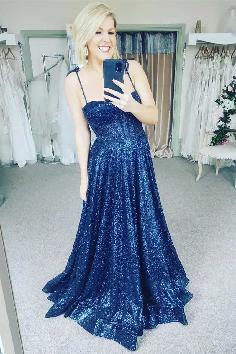 Vestidos de fiesta largos de corte A con tirantes y lentejuelas azul marino brillante