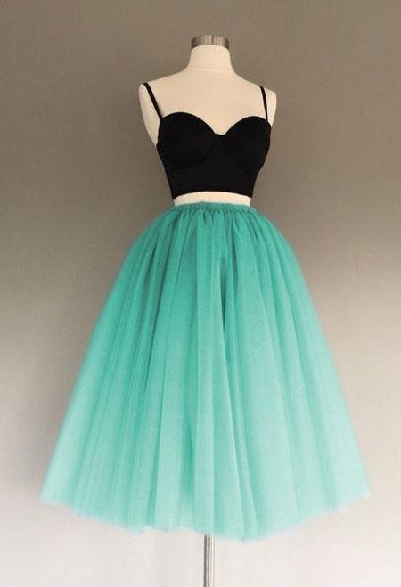 Vestidos de fiesta de dos piezas de corte A y tul corto