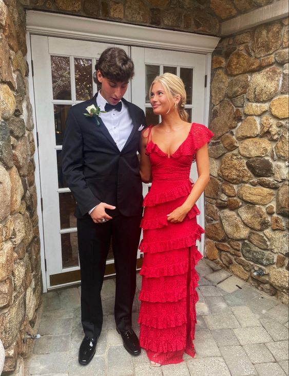 A line Red Lace Long Prom Dresses cg24898