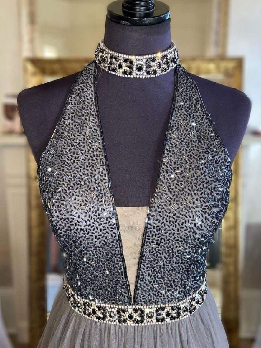 Vestido de fiesta largo de tul gris con escote en V y cuentas, vestido formal de tul gris