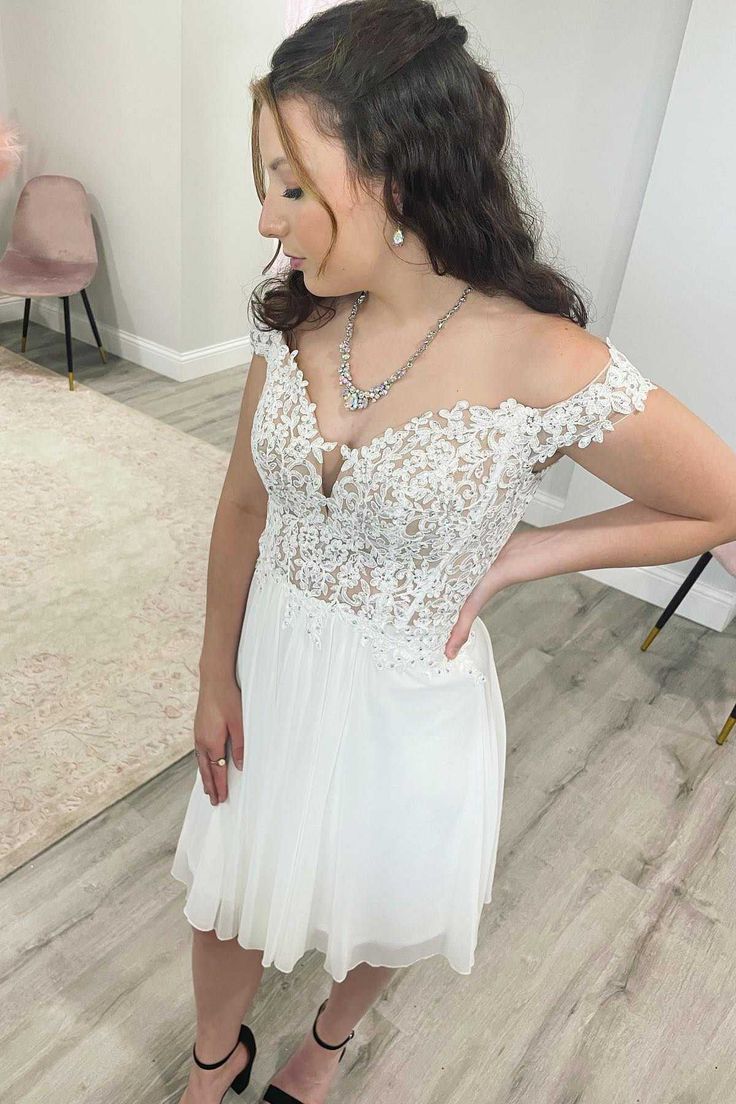 A-Line Appliques Off-the-Shoulder Short Homecoming Dress fg3673