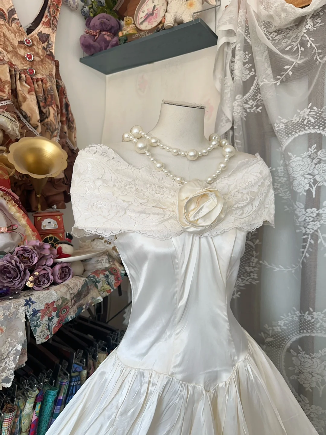 Vestido de noche largo de satén elegante de corte A con hombros descubiertos en color marfil vintage, vestidos de fiesta TP4198