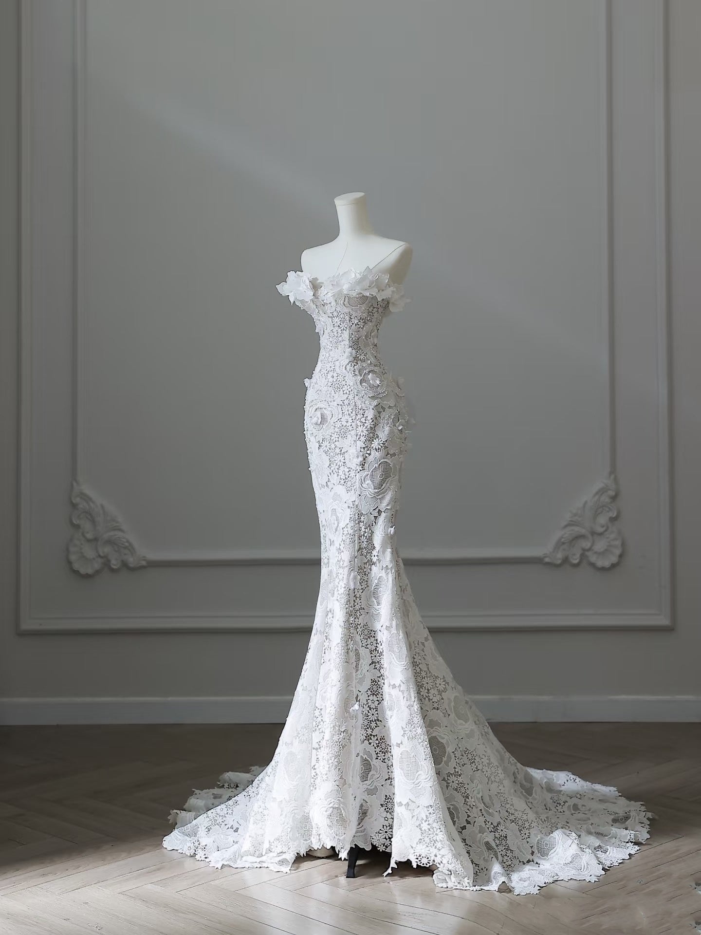 Princess Mermaid Strapless White Lace Long Wedding Dresses Brides Dress S3838