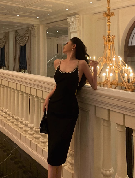 Vestido negro sexy con tirantes finos para 21 cumpleaños, ideal para fiestas, atuendos de cumpleaños, ideas para vestidos de cumpleaños para mujeres (DP2318)