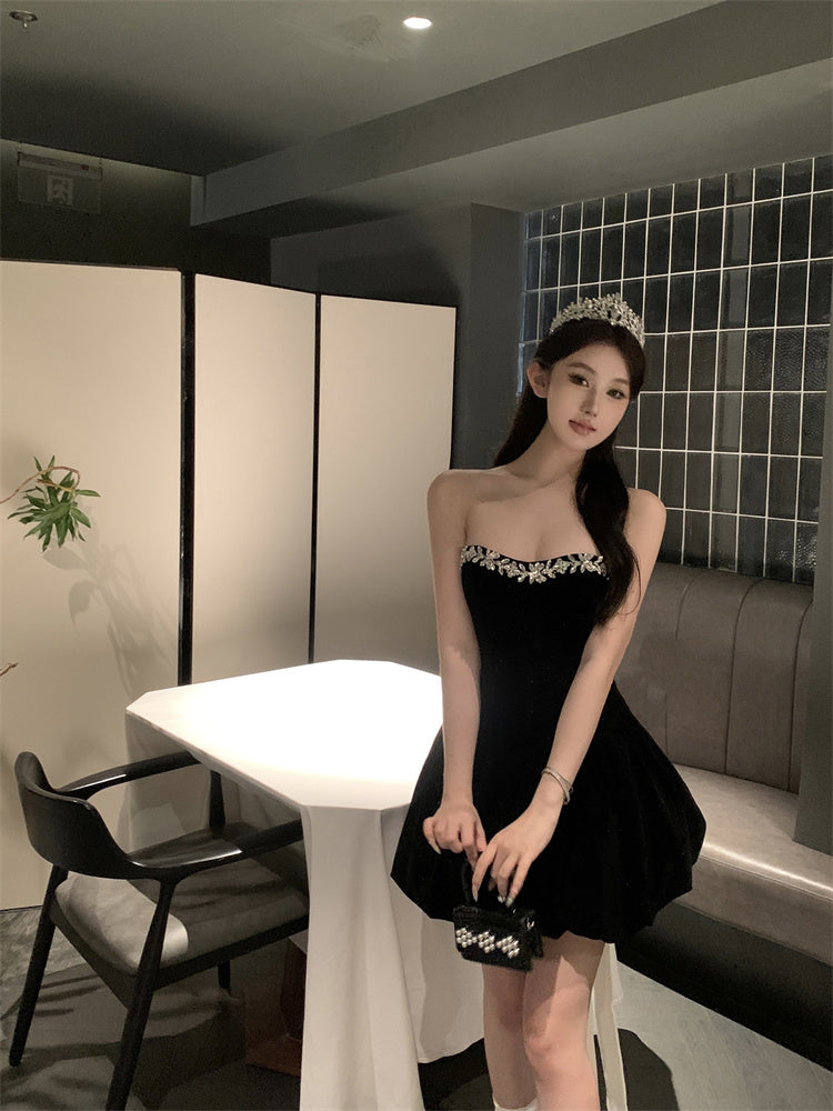 Vestido de fiesta corto de terciopelo negro con escote corazón para octavo grado, vestido de verano para escuela secundaria, traje de fiesta DH1056