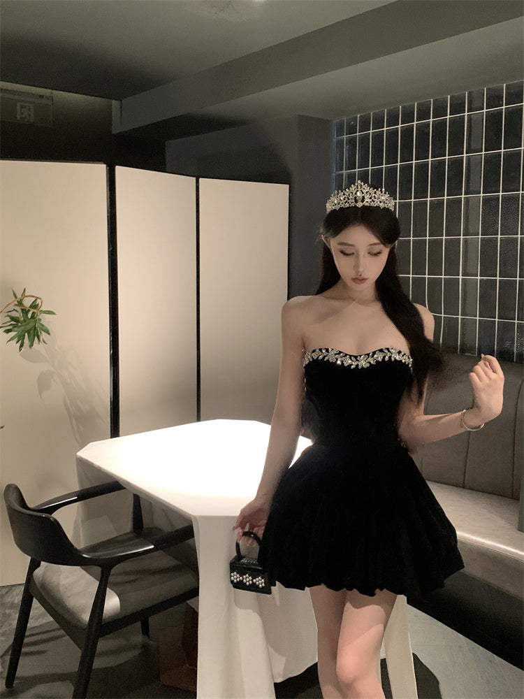 Vestido de fiesta corto de terciopelo negro con escote corazón para octavo grado, vestido de verano para escuela secundaria, traje de fiesta DH1056