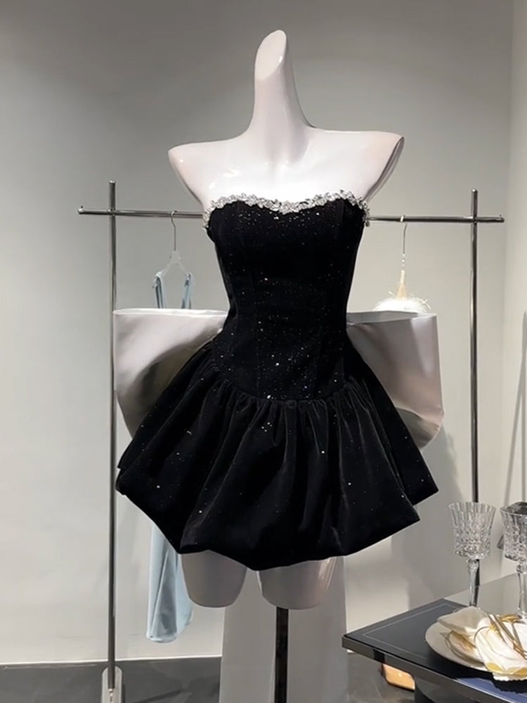 Vestido de fiesta corto de terciopelo negro con escote corazón para octavo grado, vestido de verano para escuela secundaria, DH1059