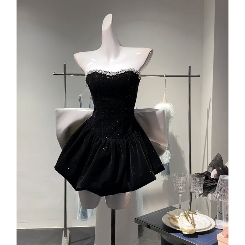 Vestido de fiesta corto de terciopelo negro con escote corazón para octavo grado, vestido de verano para escuela secundaria, DH1059