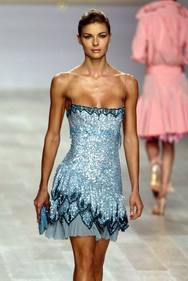 Lindo vestido corto de fiesta de verano con tirantes finos y lentejuelas azules para octavo grado, vestido de fiesta de secundaria, atuendo para 20 cumpleaños DH1084