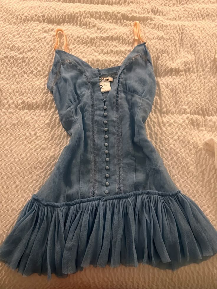 Lindos vestidos de fiesta cortos de tul gris con tirantes finos y corte A para octavo grado, vestido de verano para escuela secundaria, atuendos para fiesta de bienvenida, atuendo para cumpleaños número 20 DH1088