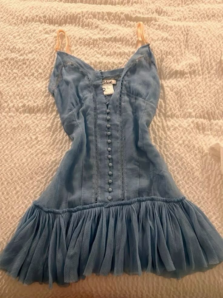 Lindos vestidos de fiesta cortos de tul gris con tirantes finos y corte A para octavo grado, vestido de verano para escuela secundaria, atuendos para fiesta de bienvenida, atuendo para cumpleaños número 20 DH1088