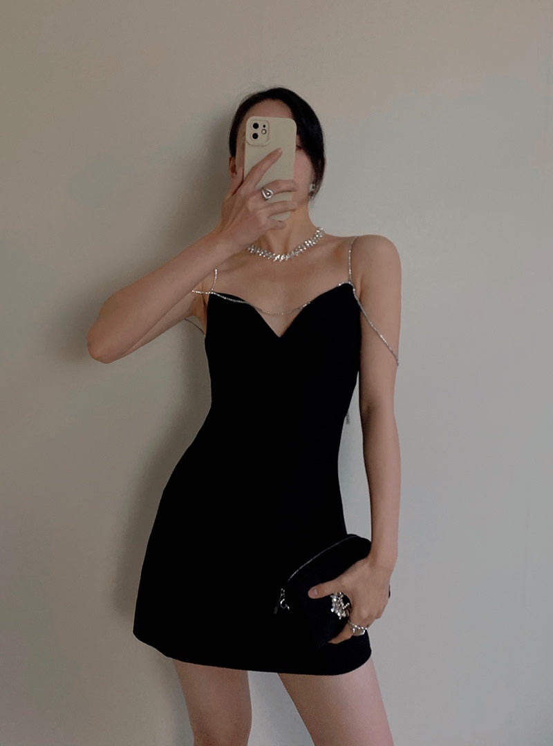 Vestido negro corto de satén con tirantes finos, sexy, para fiesta de 8.º grado, de verano, para escuela secundaria, para cumpleaños, DH1099