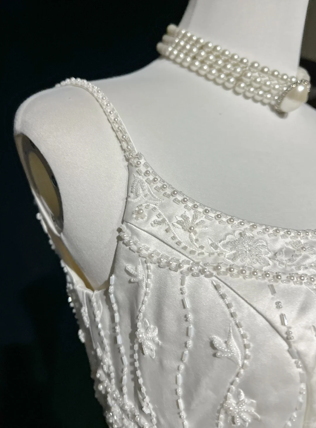 Vestido de novia vintage, corte A, tirantes finos, sin mangas, con perlas, largo, blanco, años 70, elegante, DH1111