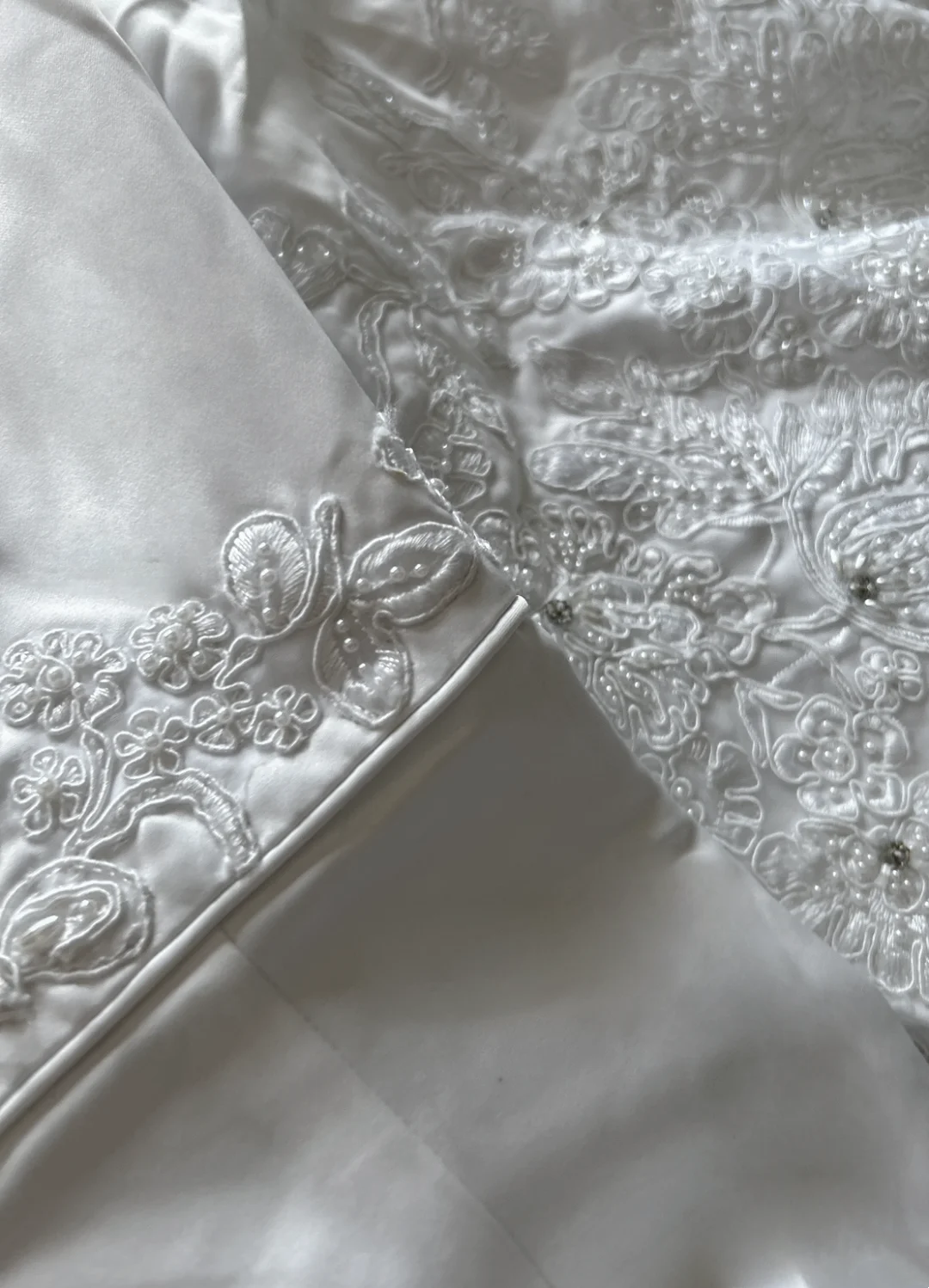 Vestido de novia vintage, corte A, hombros descubiertos, perlas, largo, blanco, años 70, elegante, DH1113