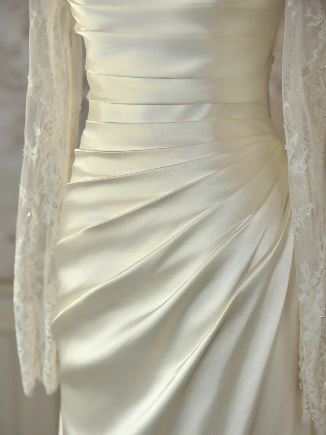 Vestido de novia modesto de corte sirena con hombros descubiertos, color marfil, mangas largas, encaje satinado, elegante, DH1126