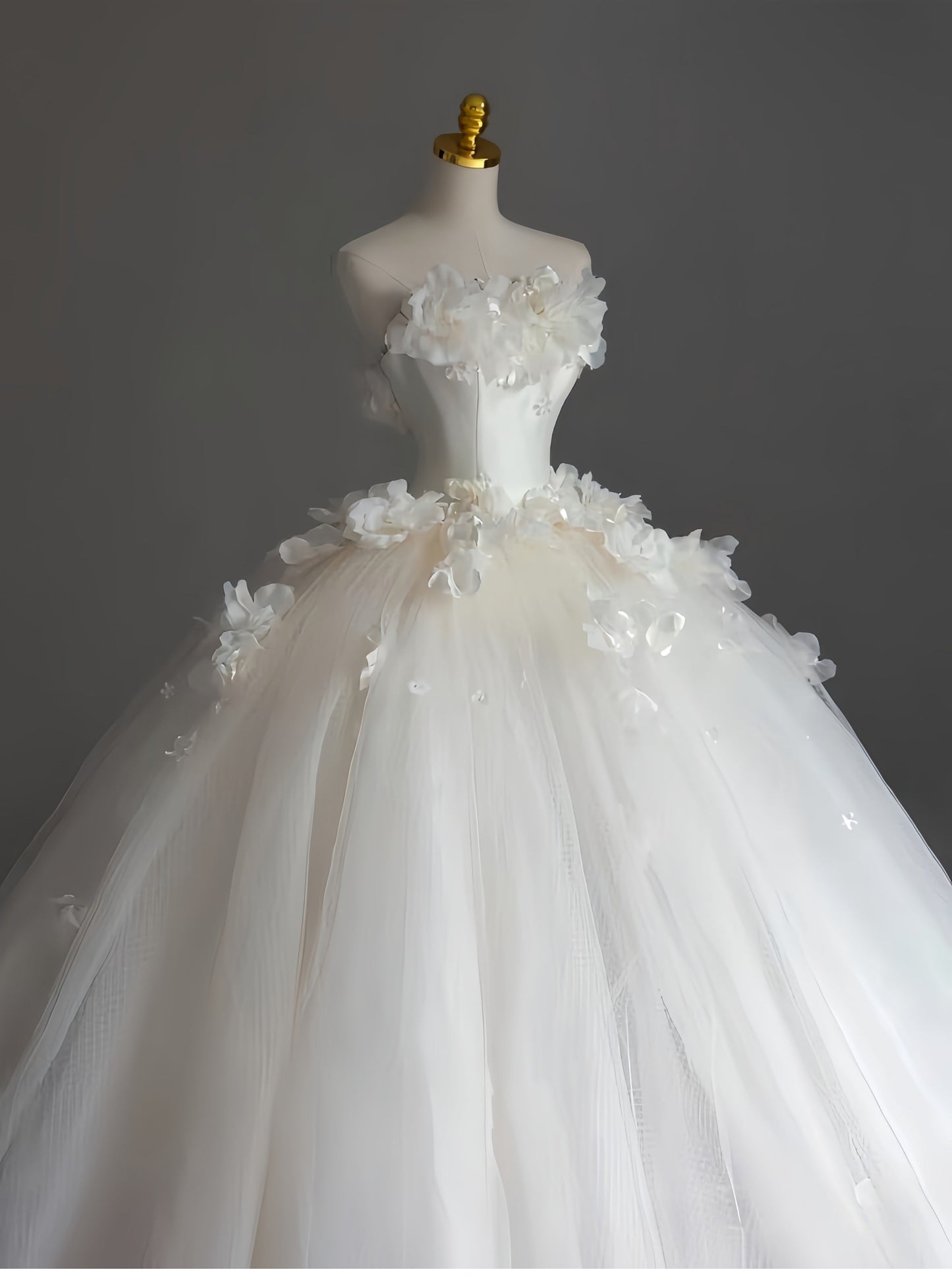 Hermoso vestido de novia, sin tirantes, blanco, largo, de tul, DH112