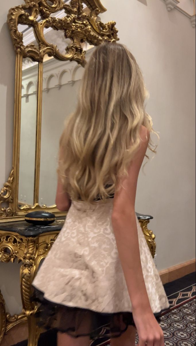 Lindos vestidos de fiesta cortos de satén color champán, sin tirantes, de corte A, para octavo grado, para el regreso a casa, de verano, para la escuela secundaria, para el 18.º cumpleaños, DH1253