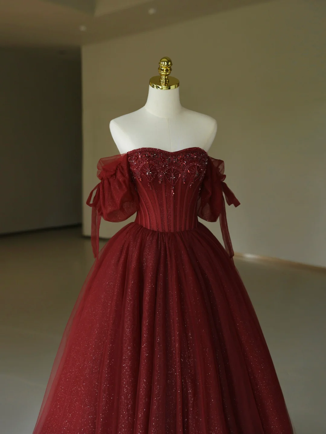 Hermoso vestido de quinceañera largo de tul burdeos con hombros descubiertos, vestido formal de 15 años, vestido de dulces 16 DH1286