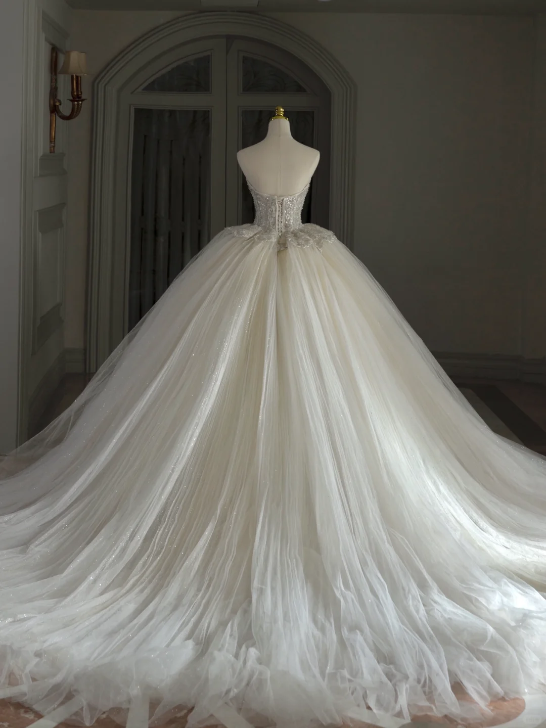 Vestido de novia princesa, vestido de baile, escote corazón, tul, cuentas, manga corta, modesto, DH1295