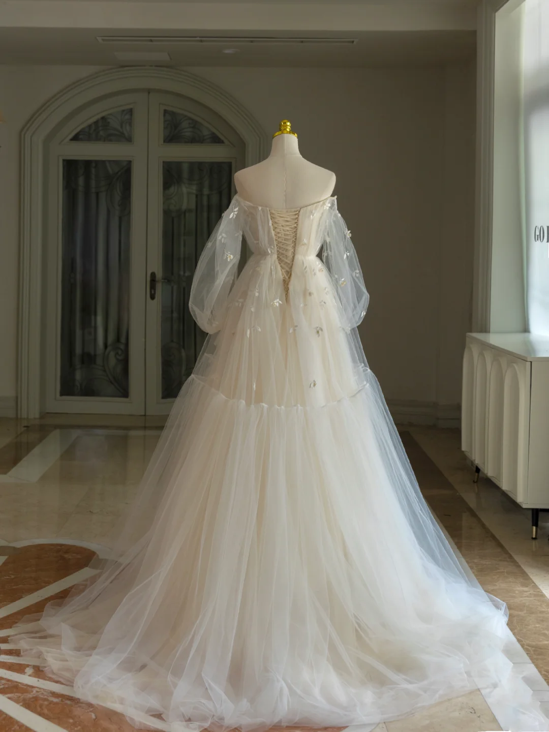 Princess Bridal Dress Ball Gown Off The Shoulder Lace Tulle Wedding Dress With Long Sleeves Wedding Dresses Modest Wedding Gowns DH1614