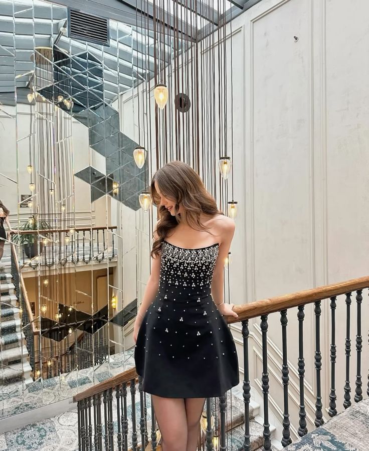 Cute Ball Gown Strapless Black Satin Formal 8th Grade Homecoming Dresses Middle School Short Cocktail Gowns Graduation Dress Hoco Outfits DH1999