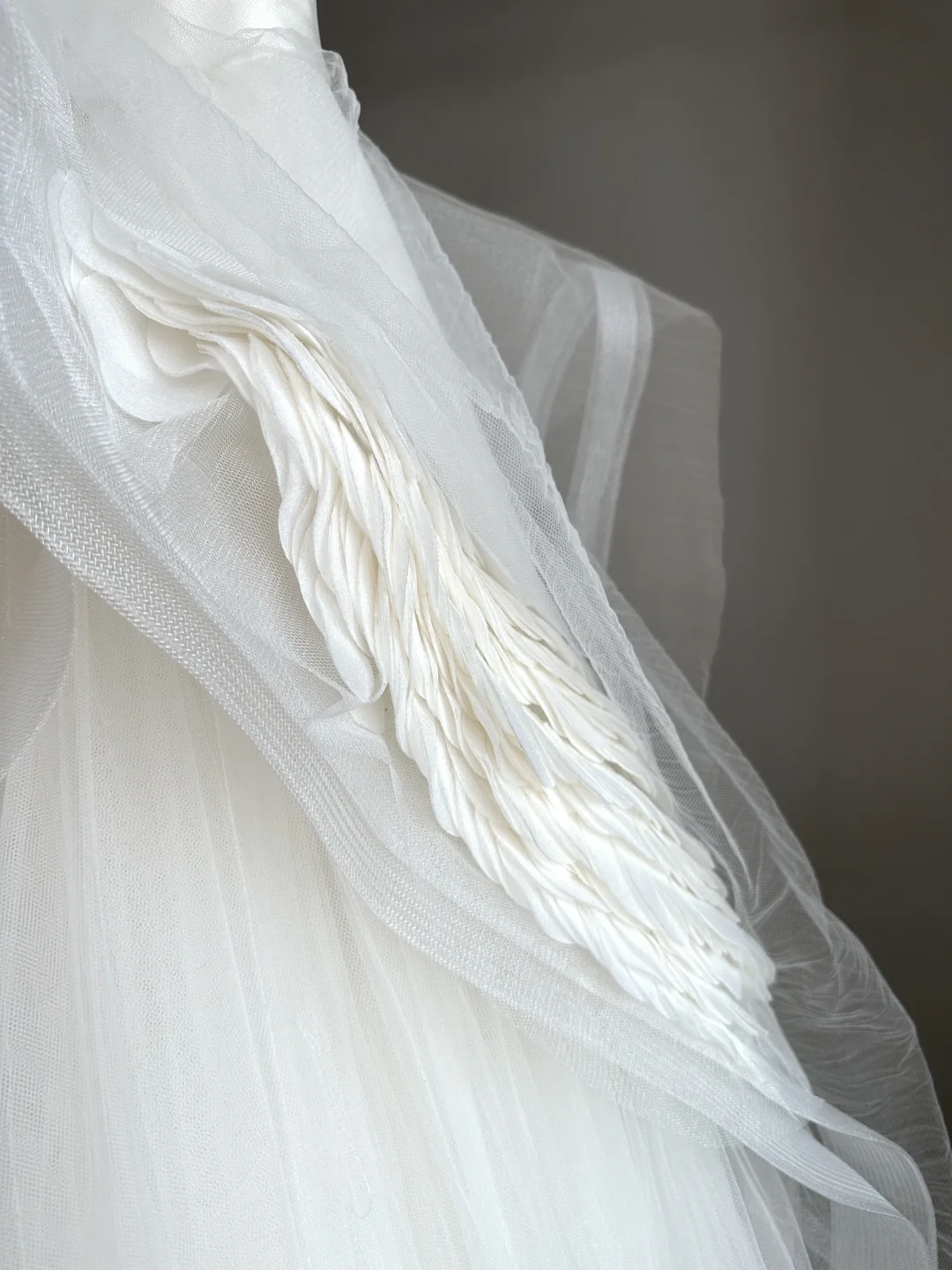 Vestido de novia etéreo, corte corazón, tul blanco, sin mangas, largo y sencillo, DH2052