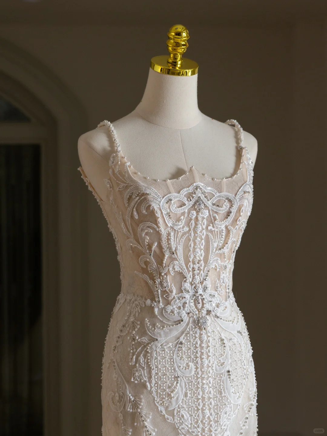 Vestido de novia clásico, corte sirena, escote cuadrado, encaje, tul, largo, modesto, DH2072