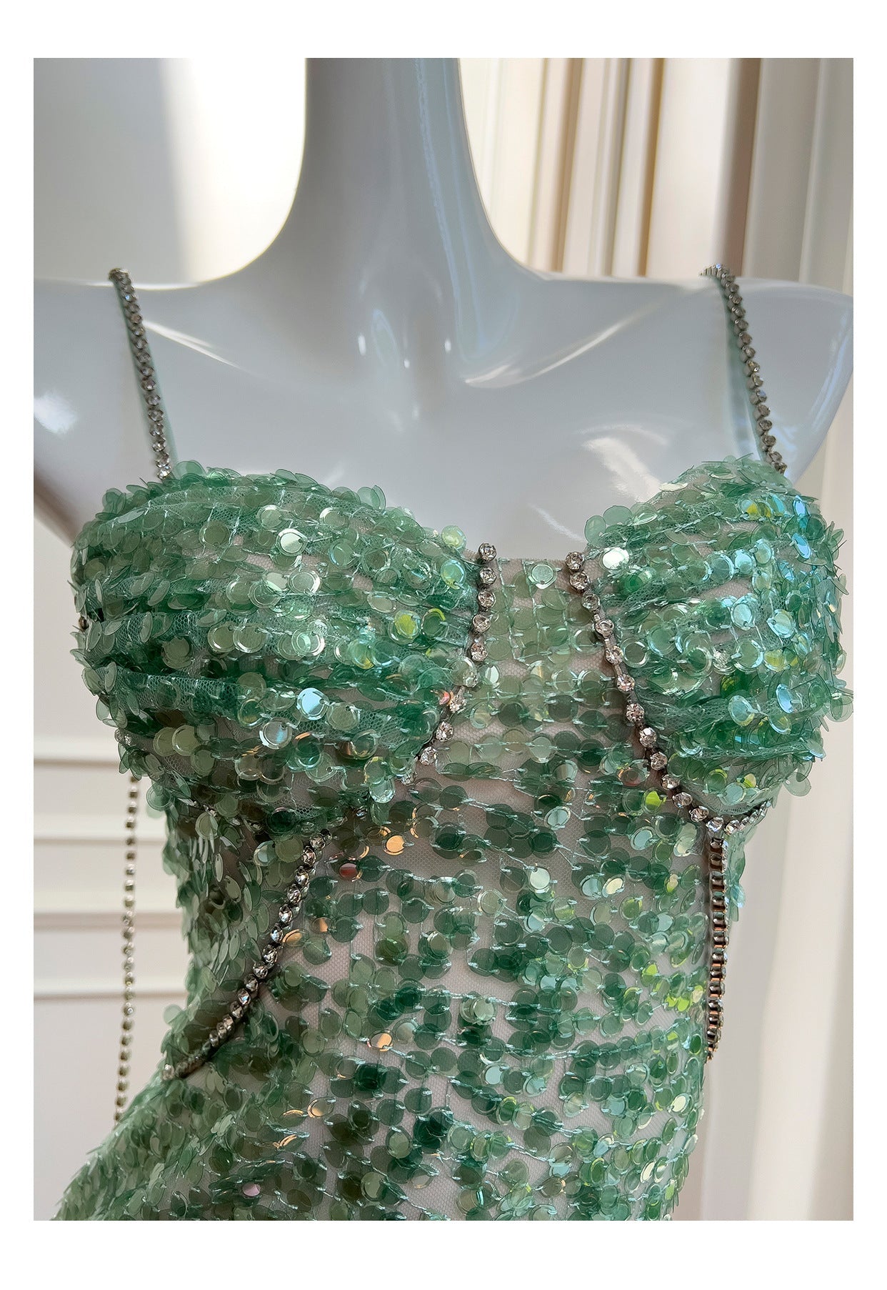 Modest Sheath Spaghetti Straps Sequin Green Formal 8th Grade Homecoming Dresses Middle School Short Birthday Gowns Graduation Dress Hoco Outfits DH2106