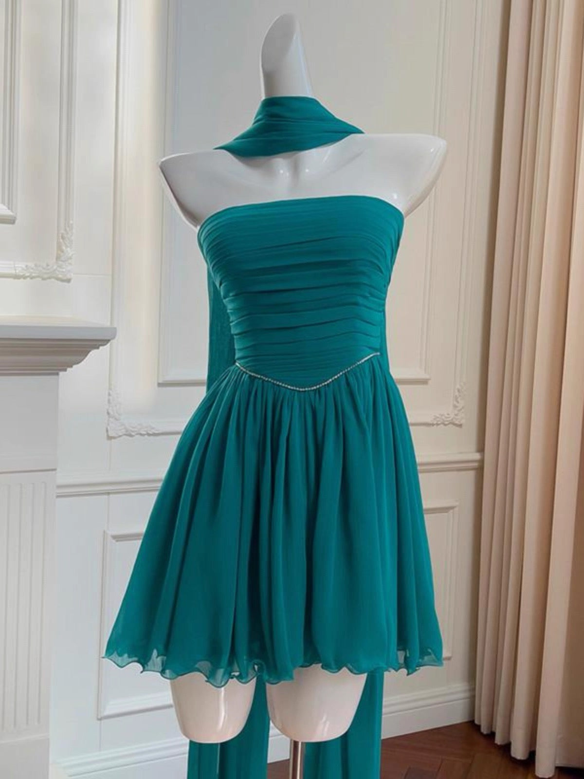 Vestido corto de fiesta de gasa, estilo mini, sin tirantes, para graduación, para estudiantes de secundaria, para cumpleaños número 19, DH2181