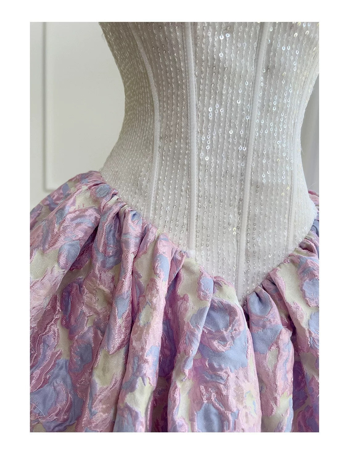Hermoso vestido de fiesta con escote cuadrado, estampado floral lila, satén, vestido formal de regreso a casa, vestido corto para estudiantes de secundaria, vestido de graduación para cumpleaños número 21, minivestido de cóctel DH2185