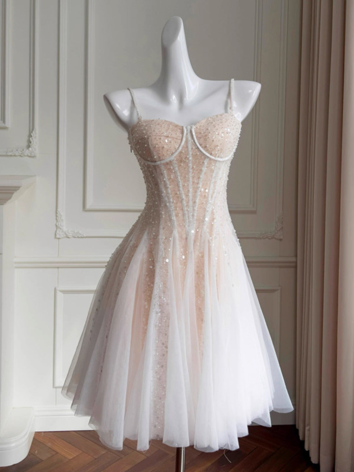 Vestido corto de fiesta de tul color champán con tirantes finos, corte A, para graduación, para 17.º cumpleaños, Hoco Dresses DH2193