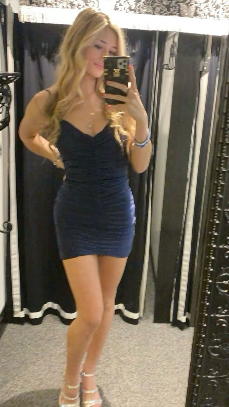 Hermosos vestidos de fiesta azul marino con tirantes finos, vestidos cortos para el 21.º cumpleaños, vestidos de graduación, mini vestidos de cóctel DH2284