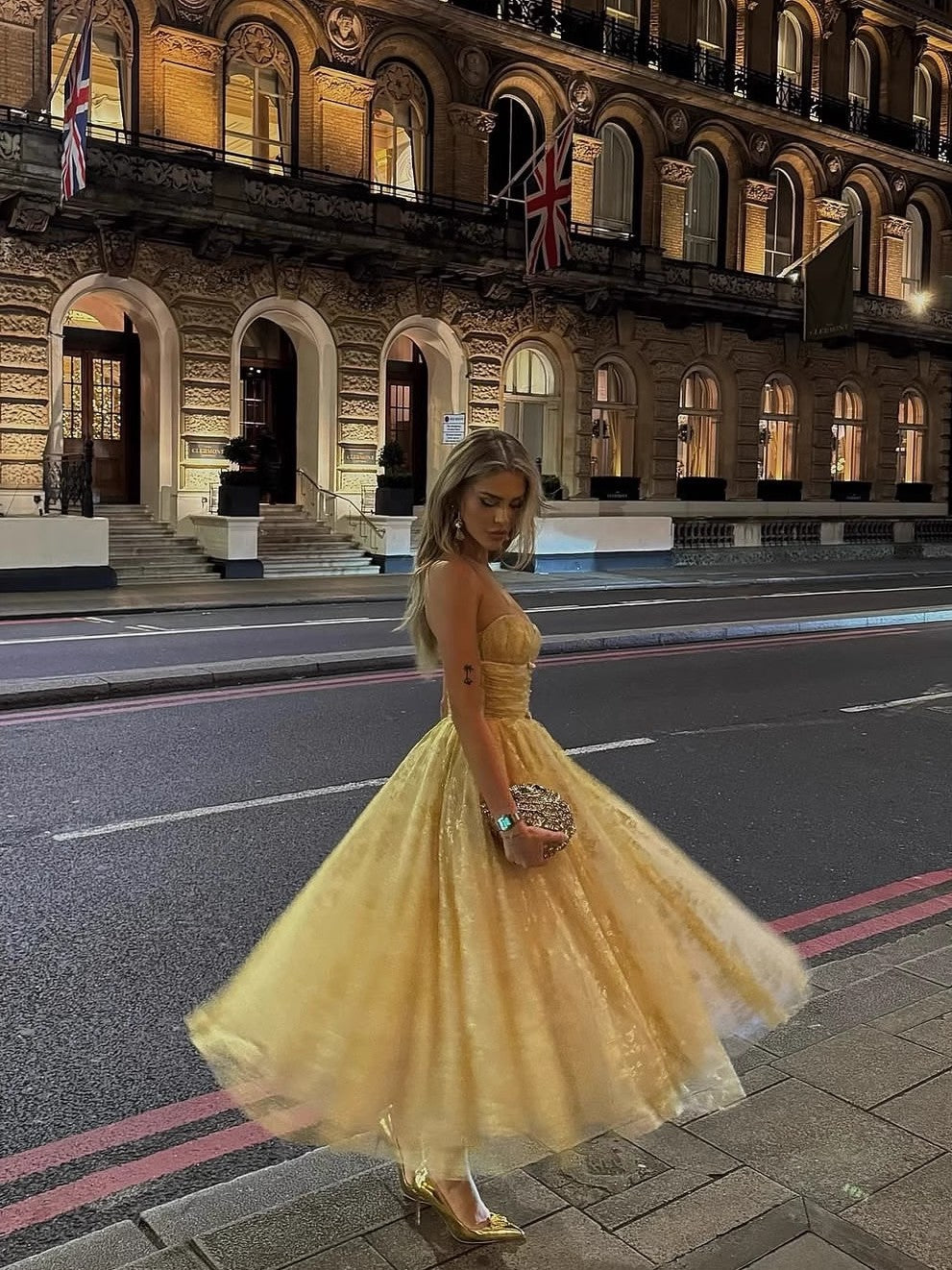 Hermosos vestidos amarillos de fiesta formales de encaje con escote en forma de corazón, para el 21.º cumpleaños, graduación, cóctel, DH2463