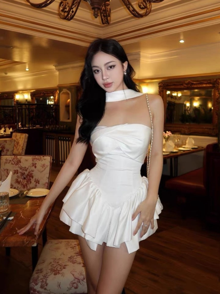 Hermosos vestidos de fiesta de satén blanco sin tirantes, corte A, para el regreso a casa, para el 21.º cumpleaños, de graduación, cortos, minivestidos de cóctel de noche DH2480