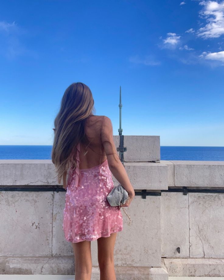 Lindos vestidos de fiesta de graduación con cuello halter y lentejuelas rosas, para el 18.º cumpleaños, vestidos de graduación cortos y minivestidos DH2510